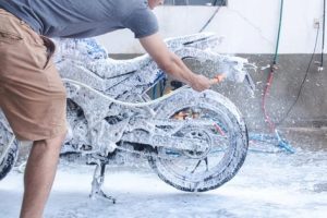 How to Wash a Motorcycle Step by Step插图1