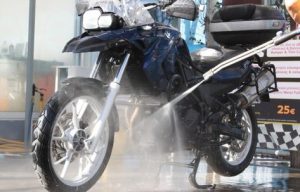How to Wash a Motorcycle Step by Step插图4