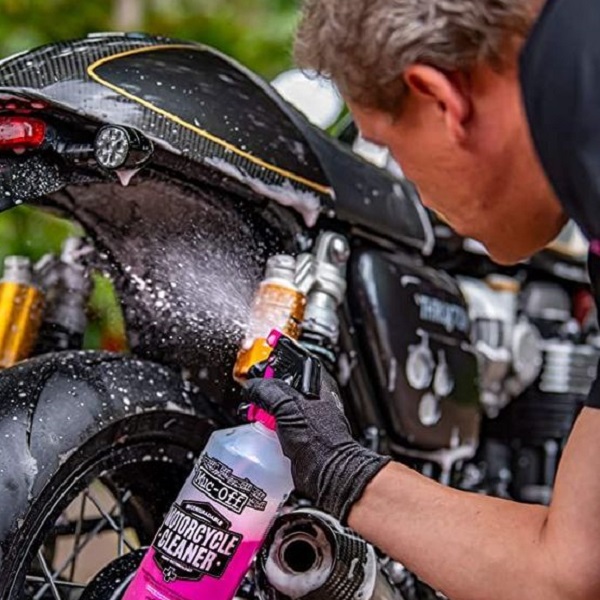 Motorcycle Cleaning 