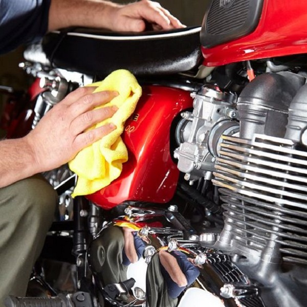 Learn how to wash your motorcycle effectively 