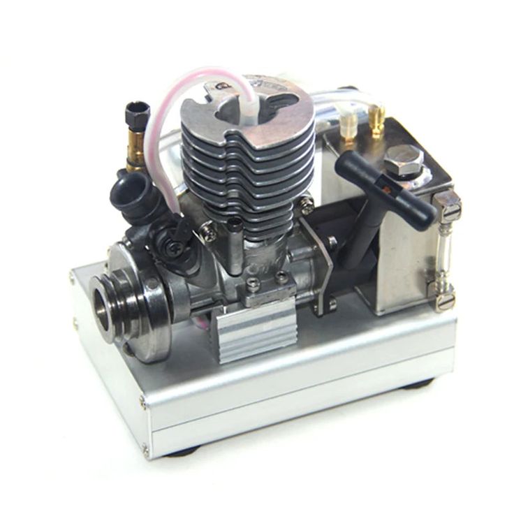 Discover the safe way to clean your motorcycle engine