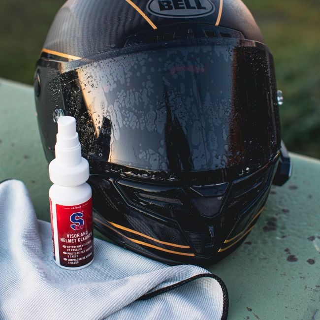 how to clean a motorcycle helmet