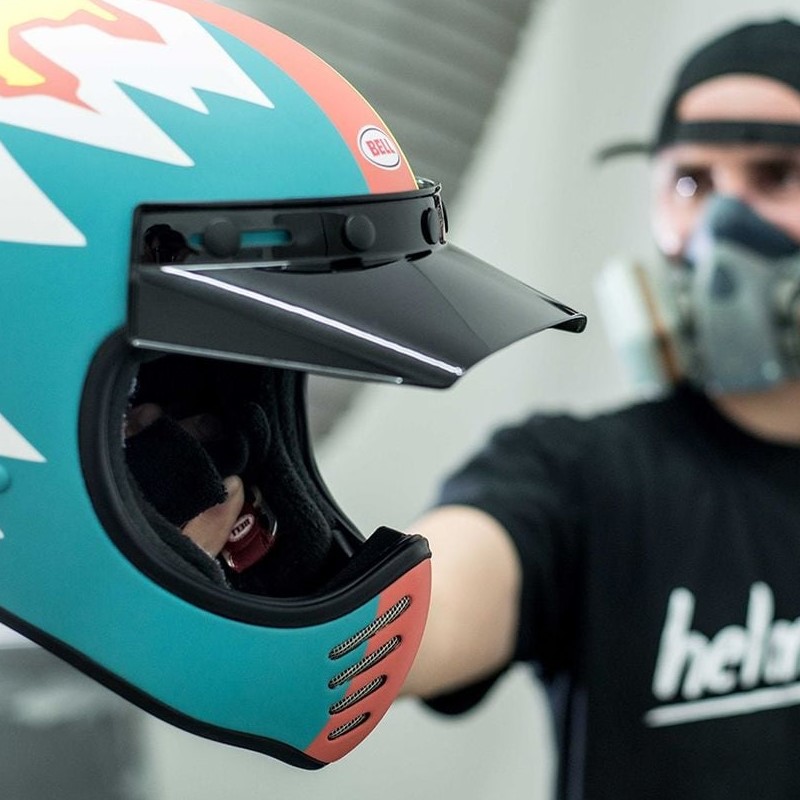 how to paint a motorcycle helmet