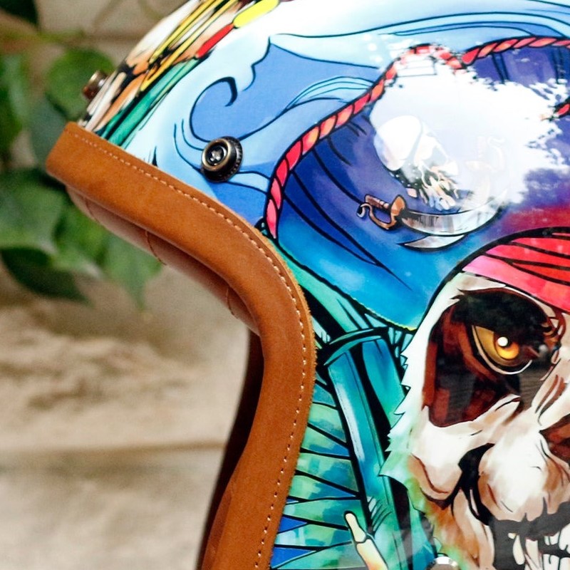 paint a motorcycle helmet