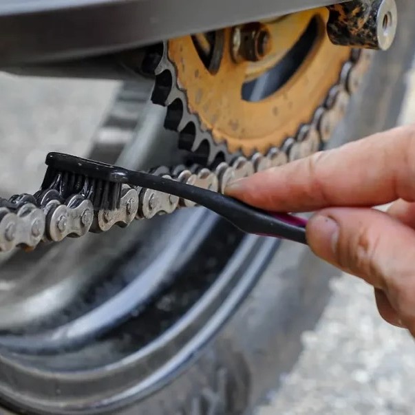 how to clean a motorcycle chain